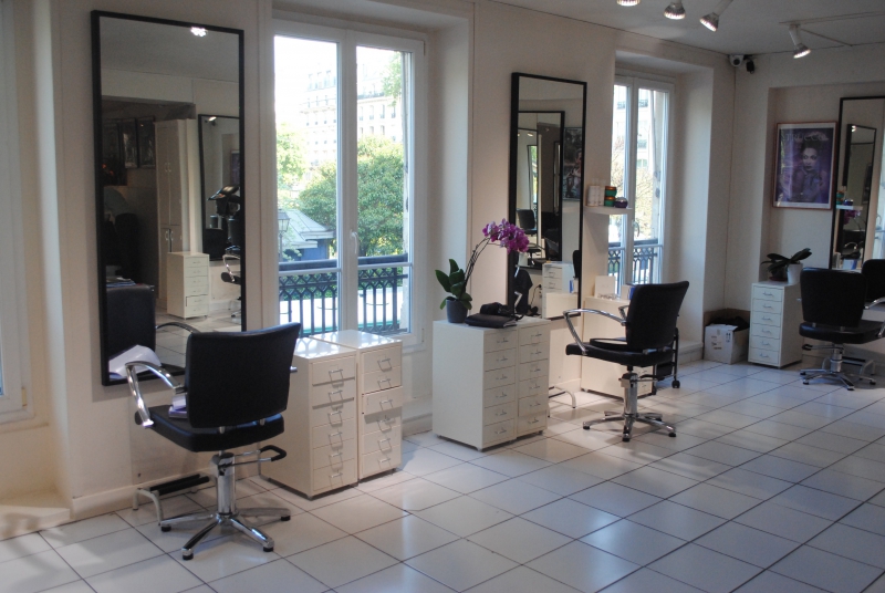 coiffure-TOURETTE DU CHATEAU-min_floor-home-office-property-living-room-room-781228-pxhere.com